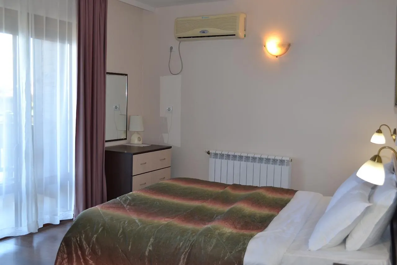Hotel Diamanti Sozopol 3*,