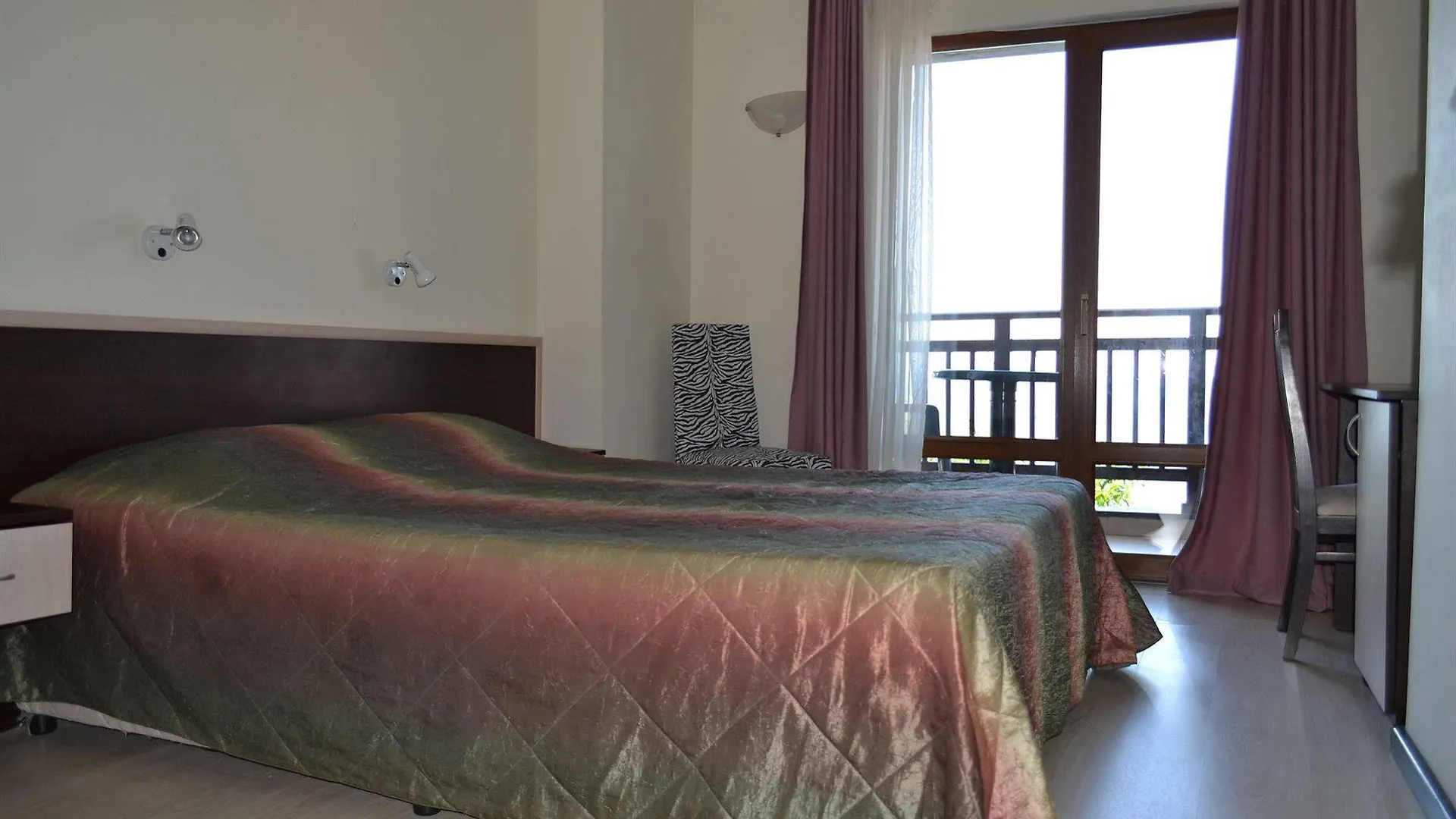 Hotel Diamanti Sozopol 3*,